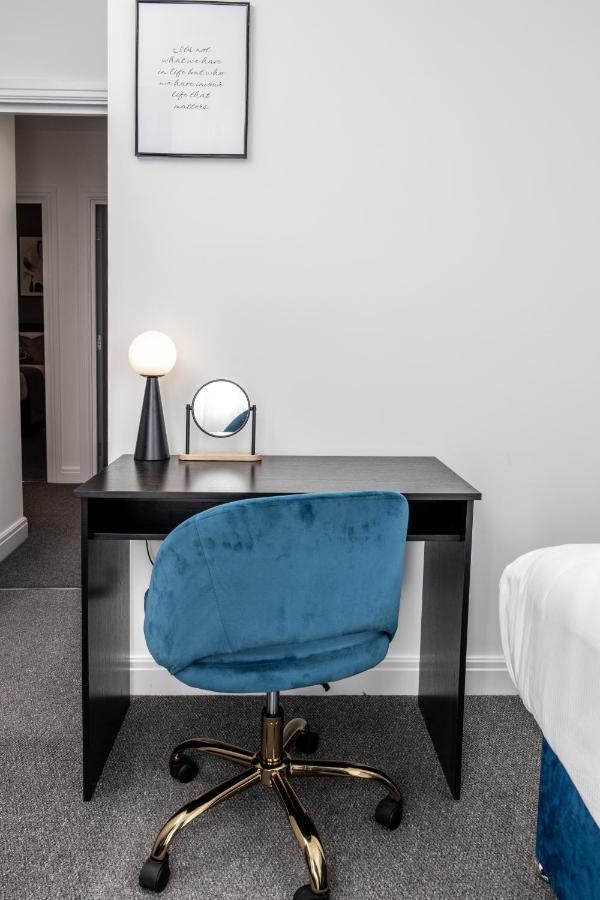 Cosy 4-Bedroom Apartment Next To Borough Londen Buitenkant foto